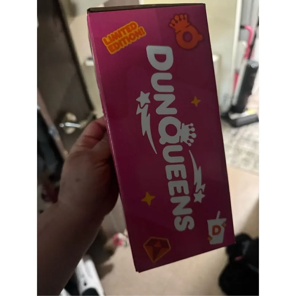 Dunkin donuts dunking dunqueen coffee cup tumbler reusable 4 pack nwt